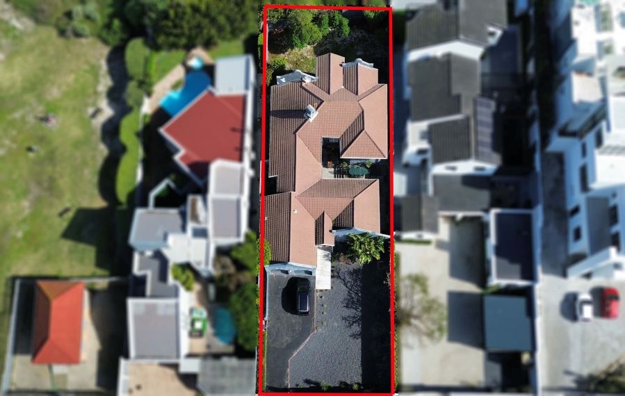 4 Bedroom Property for Sale in Bloubergstrand Western Cape